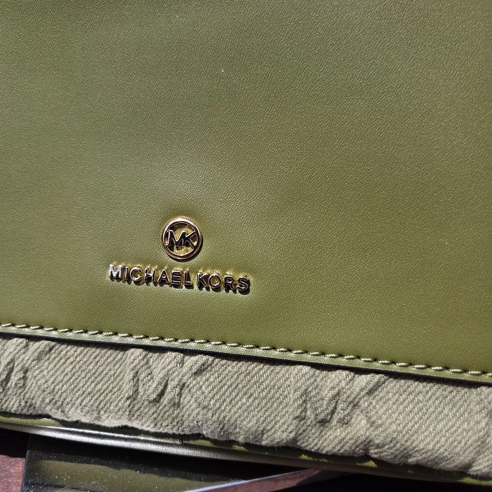 Michael Kors Maeve Logo Large East West Pocket Crossbody Smokey Olive Green - Picture 5 of 14